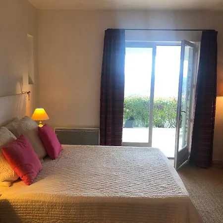 Le Logis Bed & Breakfast